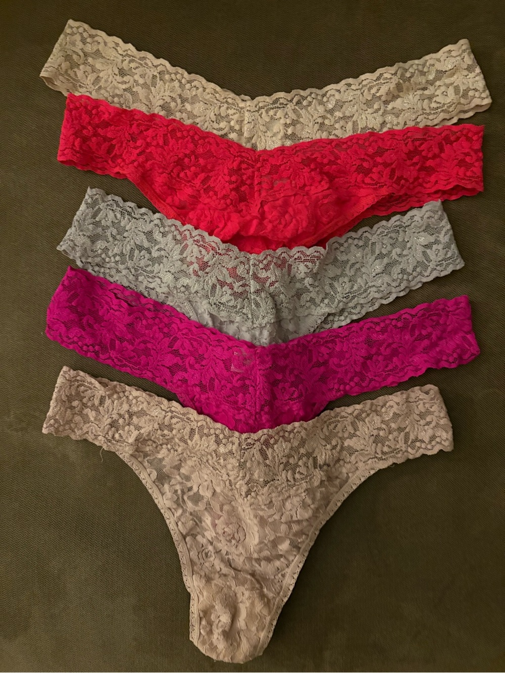 Hanky Panky 5-Pack Low Rise Lace Thong Bundle – Assorted Rainbow Colors